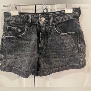 PAC SUN black mom short size 23